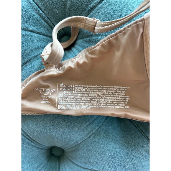 Victorias Secret Very Sexy Push Up Bra 34DD Nude Underwire VERY PADDED - Picture 2 of 4